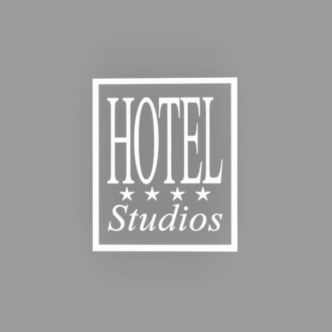 Hotel Studios كولونيو مونزيسِّ المظهر الخارجي الصورة