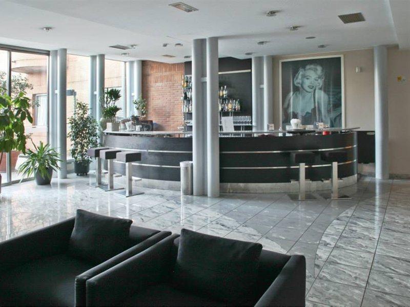 B&B Hotel Milano Cologno Studios كولونيو مونزيسِّ المظهر الخارجي الصورة